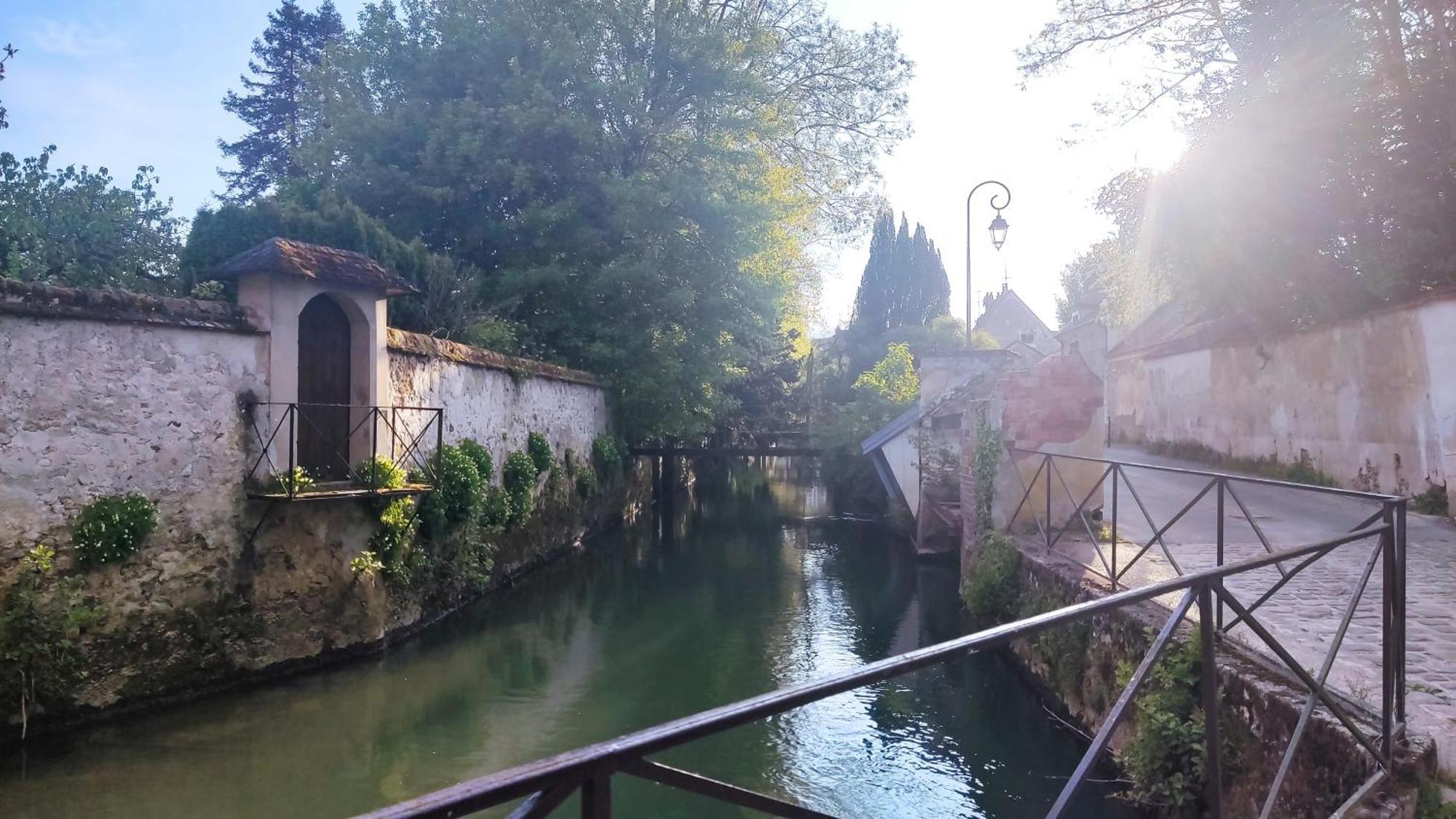 Romantic Room - Studio Jardin - Proche Disneyland Paris Crecy-la-Chapelle Buitenkant foto